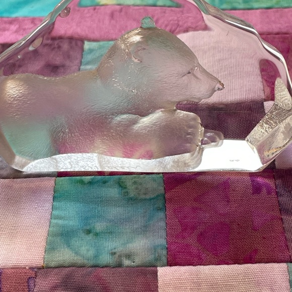 BEAUTIFUL ❤️LEAD CRYSTAL POLAR BEAR BY MATS JOHANSSON NWOB - Picture 6 of 10